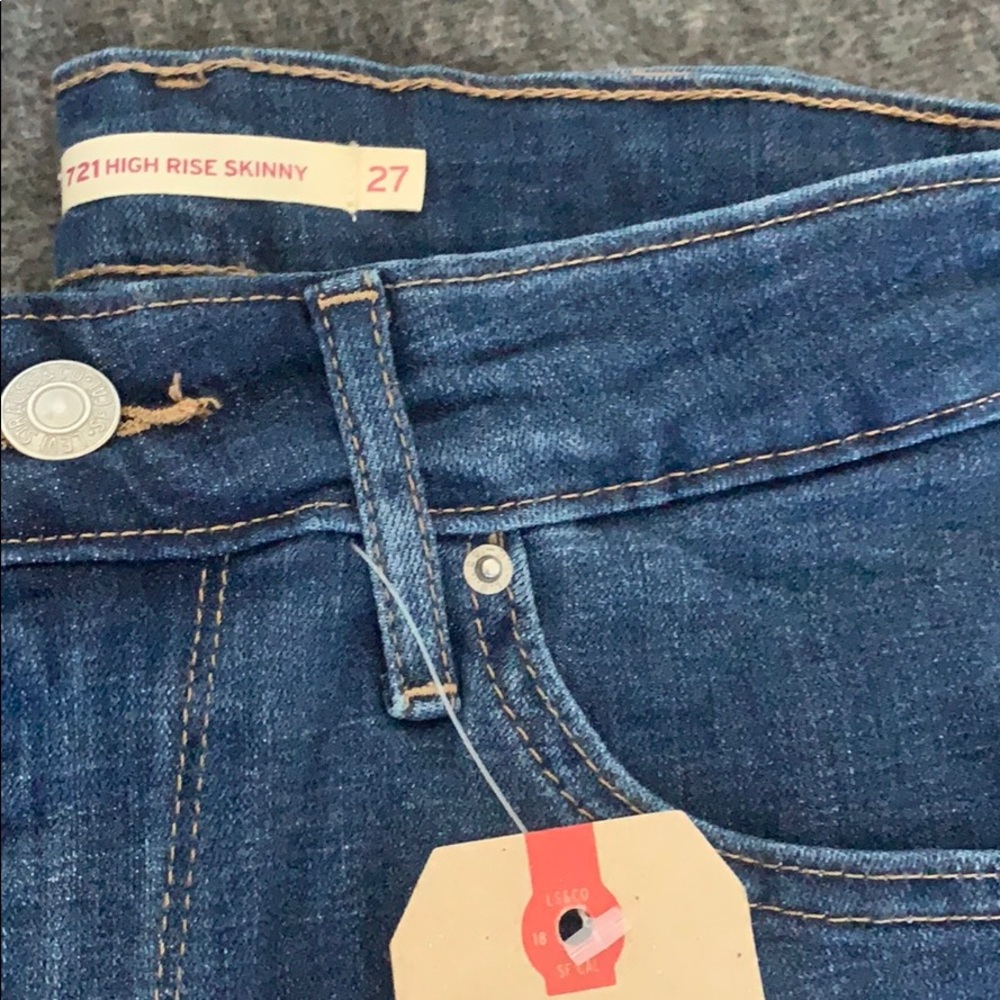 Levi’s 721 High Rise Skinny - Picture 3 of 4